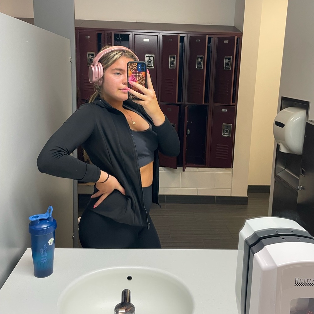 Meet your Posher, Sarah